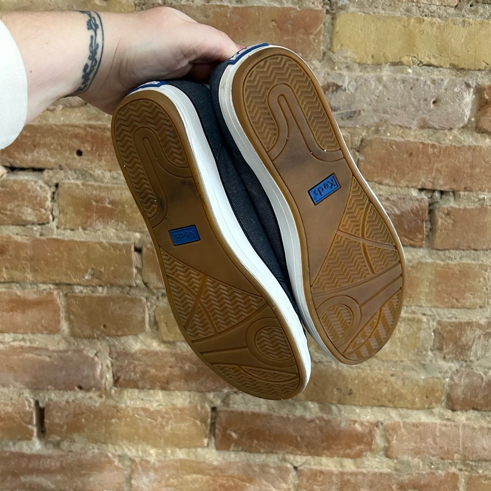 Keds Women's Centre II Chambray Denim Blue Sneakers - Picture 5 of 8